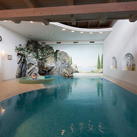 Dolomites Wellness Hotel Savoy ลาวิลลา ภายนอก รูปภาพ