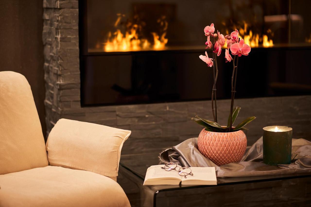 Dolomites Wellness Hotel Savoy ลาวิลลา ภายนอก รูปภาพ